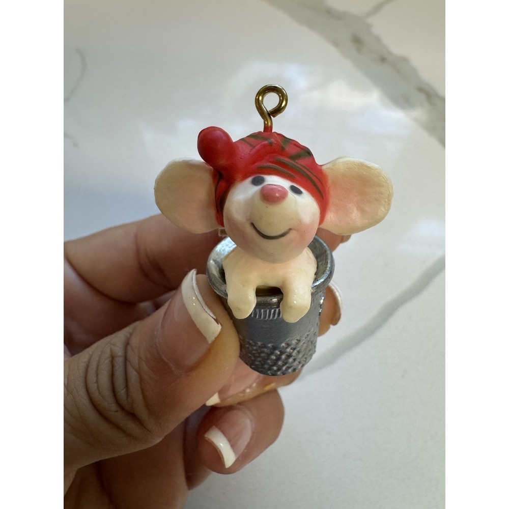 Vintage Hallmark Thimble Mouse 1st in Series‎ 1978 Keepsake Ornament